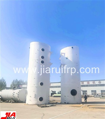 Mūsų didelis GRP bakas sėkmingai išbandomas ir netrukus bus išsiųstas į projekto vietą